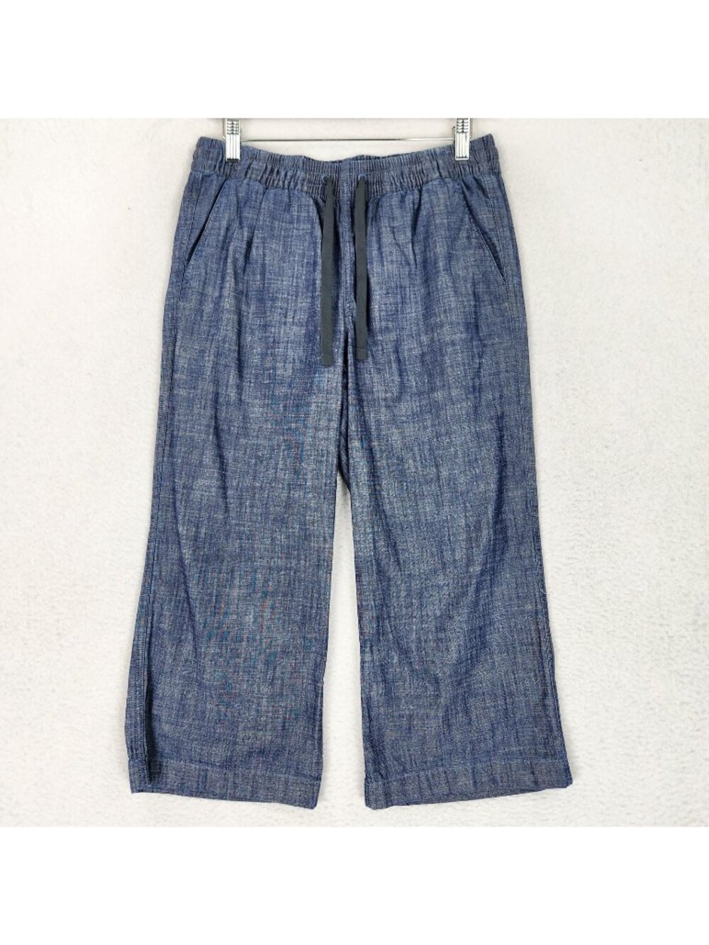 LL Bean Pants Womens 8 Petite Blue Lightweight Denim Crop Wide Leg Pull On